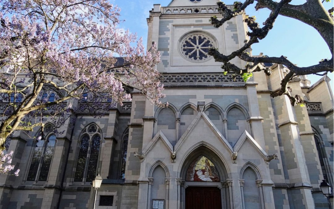 L’Eglise est vivante sur les réseaux sociaux et TV ! Connectez-vous !